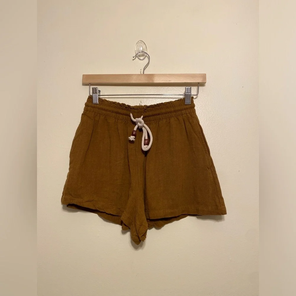 Zara High Waist Brown Shorts. Size XS